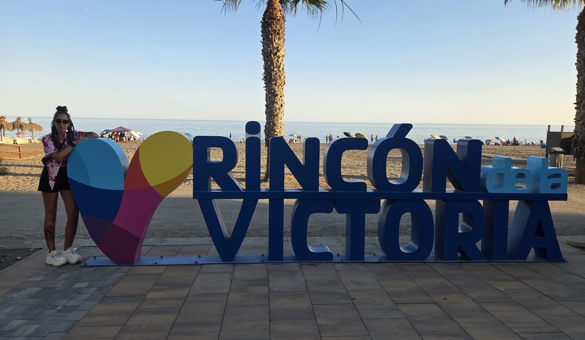 Rincón de la Victoria: nuestro rincón junto al mar y la Cueva del Tesoro